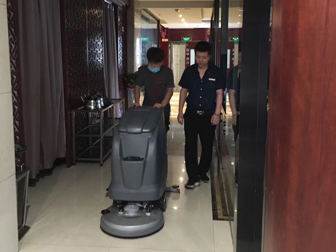 酒店餐厅清洁地面卫生使用全自动午夜APP下载网站